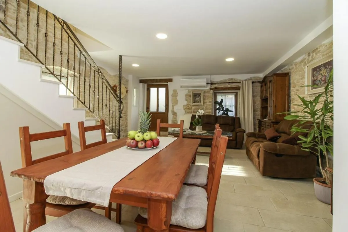 Villa Olea In Barat - Haus Fuer 6-8 Personen Kanfanar