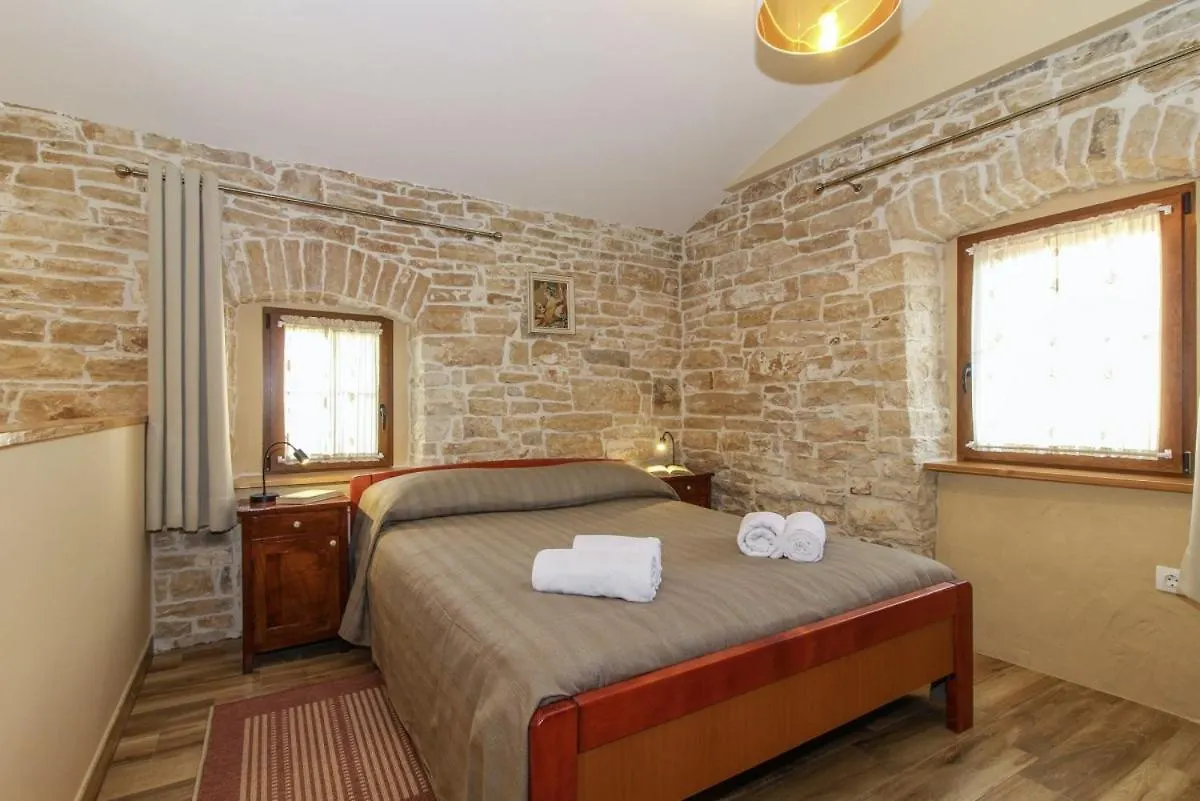 Villa Olea In Barat - Haus Fuer 6-8 Personen Kanfanar