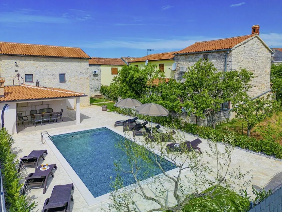 Villa Olea In Barat - Haus Fuer 6-8 Personen contacts